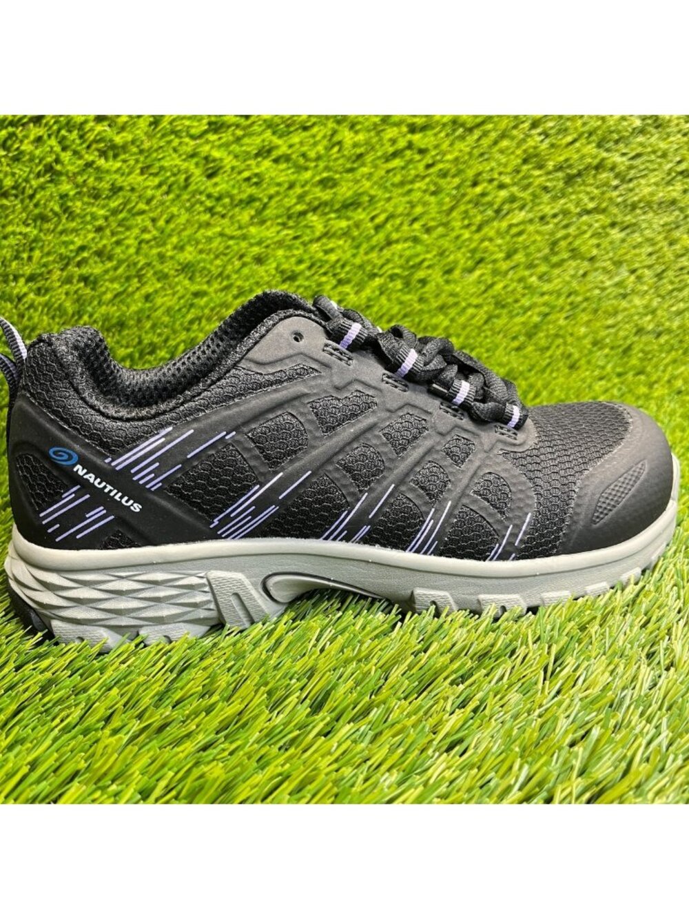 Nautilus Stratus Womens Size 6.5 Black Gray Composite Toe Safety Work Shoes